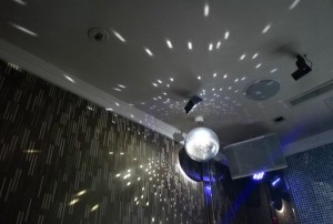 杭州翡翠KTV：奢华娱乐新体验，尽享音乐与艺术的完美融合